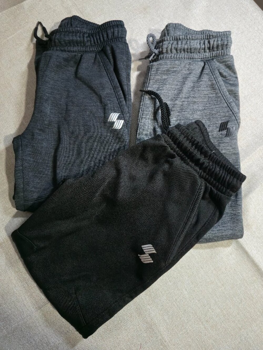 Lot 3 Children's Place Sport Joggers, Sizee S 5/6
